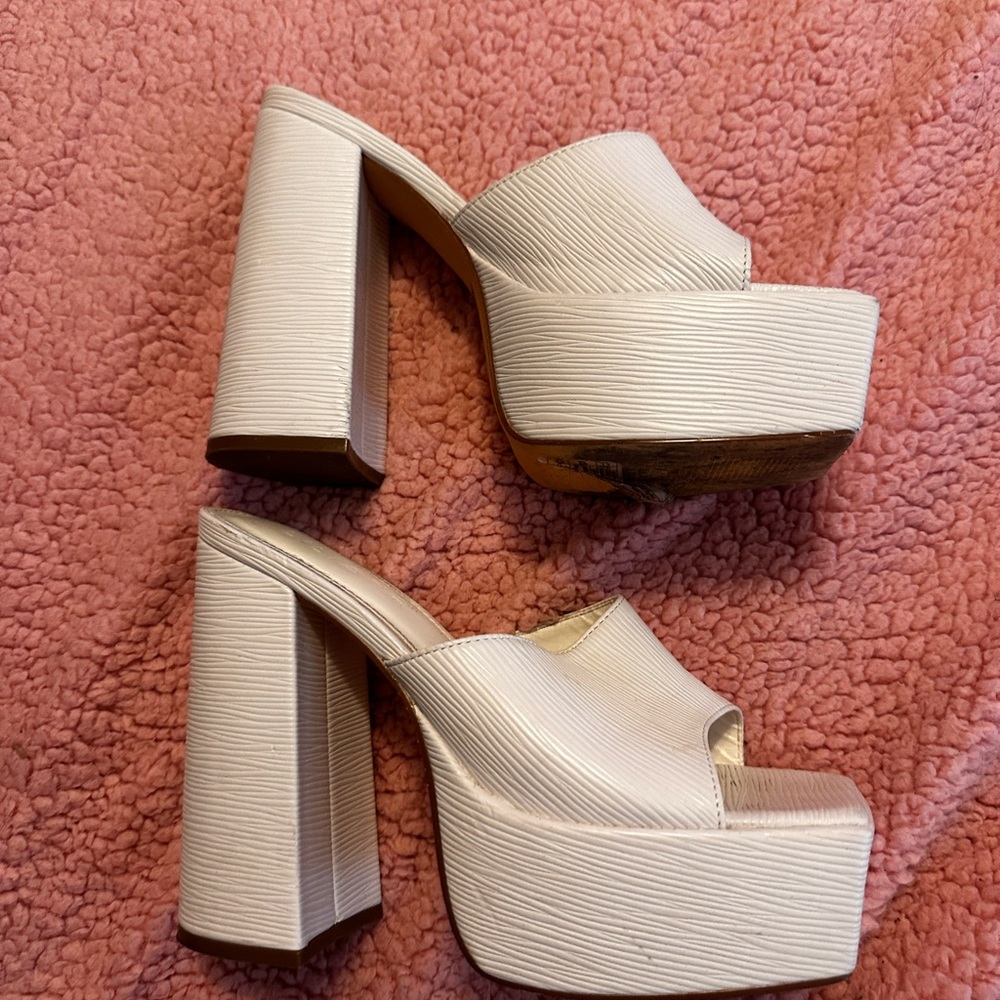 Elegant Cream Platform Heels
